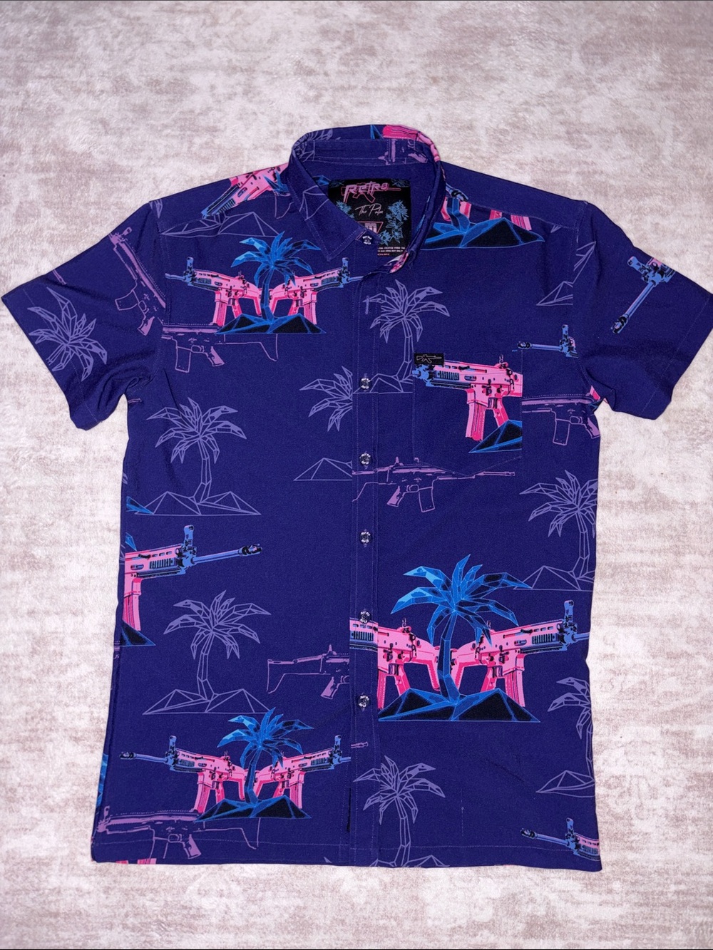 Men's purple Short-Sleeve Button-Up Shirt with Pink & Blue Print size Medium